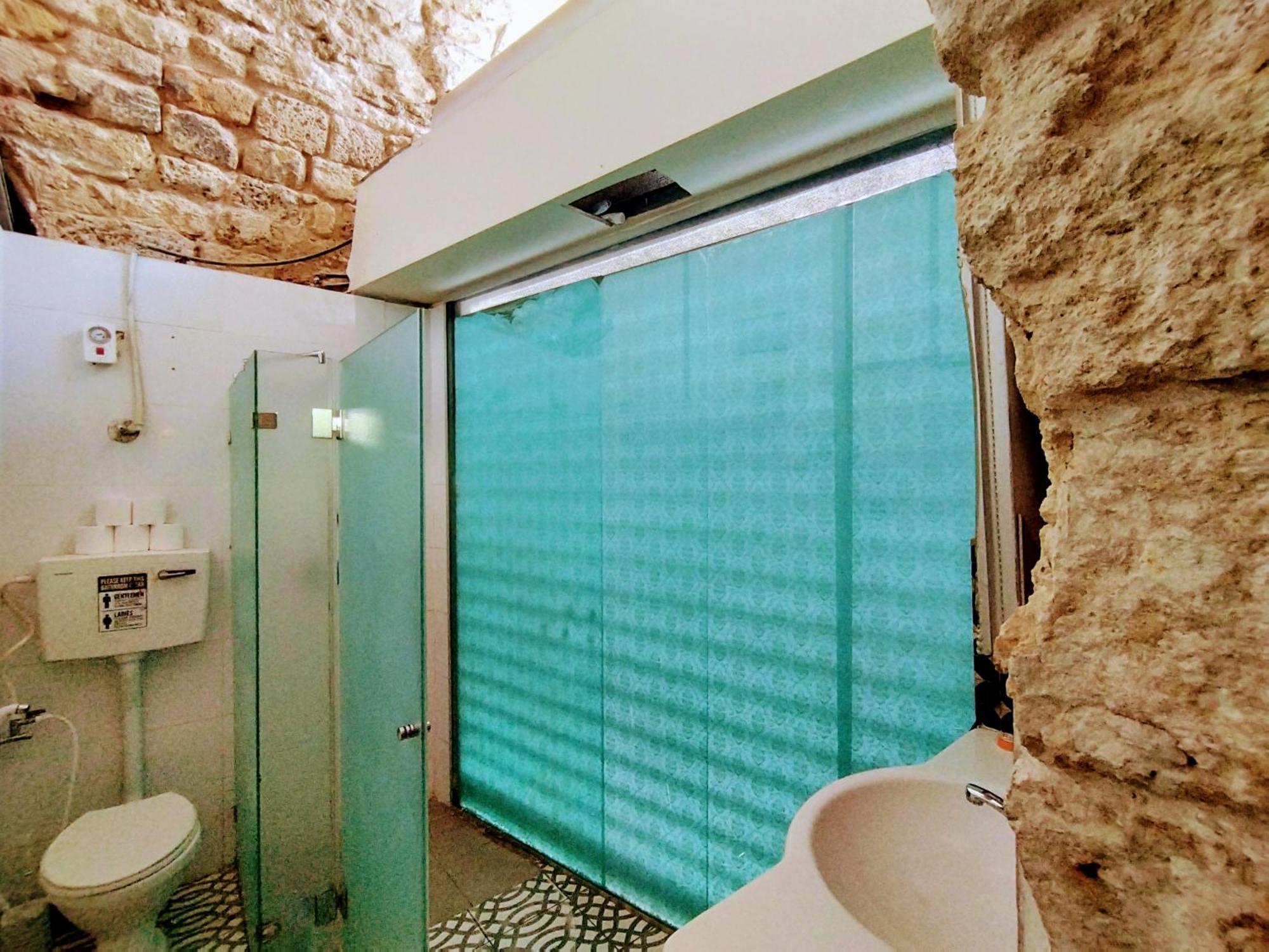 Polihosts Old Jaffa Hostel เทลอาวีฟ ภายนอก รูปภาพ