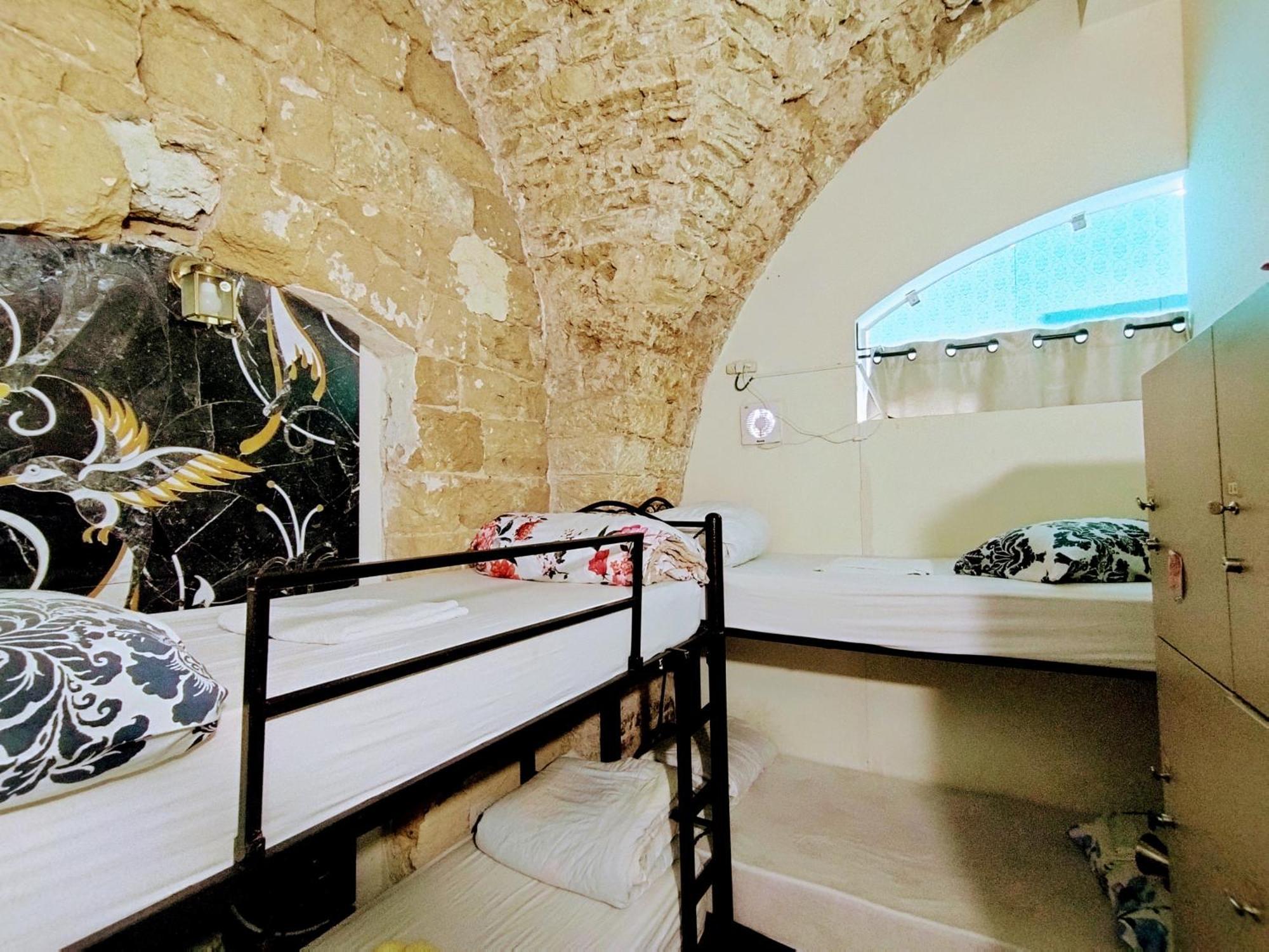Polihosts Old Jaffa Hostel เทลอาวีฟ ภายนอก รูปภาพ